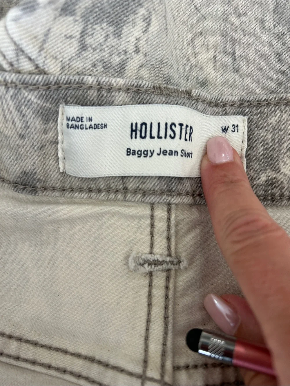 Hollister Men's Gray Camouflage Cargo Shorts, size 31, EUC